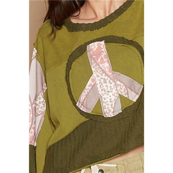 NWT POL Long Sleeve Cut Sew Peace Emblem Top - Picture 3 of 3